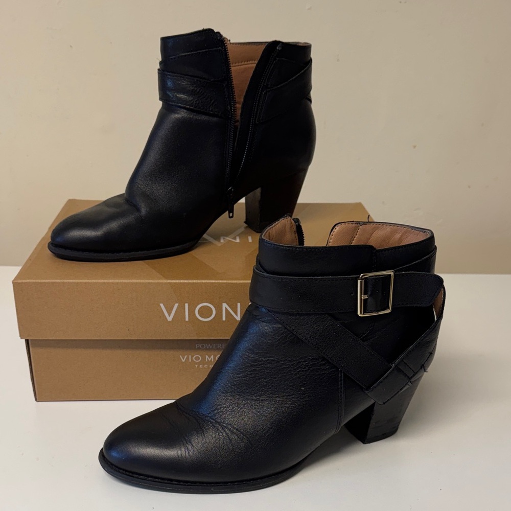 Vionic Trinity Black Leather Ankle Booties with Buckle Strap